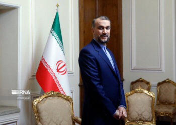 اختصاصی| وزیر خارجه ایران به باکو سفر می کند