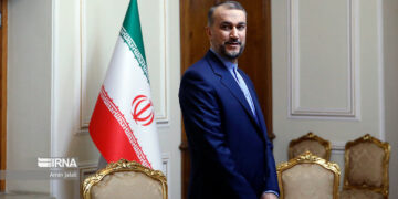 اختصاصی| وزیر خارجه ایران به باکو سفر می کند