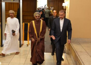 ادامه مذاکرات مسقط به وقت تهران