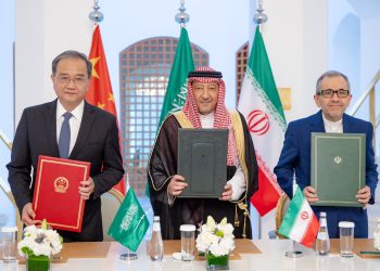 بازآرایی صحنه در غرب آسیا: وقتی تهران و ریاض به هم می‌رسند