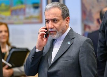 عراقچی فردا با وزرای خارجه اروپایی گفتگو می‌کند