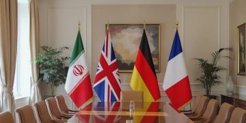 بازی تروئیکای اروپایی در زمین سیاست خارجی آمریکا